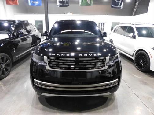 2023 Land Rover Range Rover P530 SE