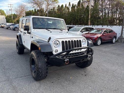 Bright White Clearcoat 2015 Jeep Wrangler Unlimited Sport