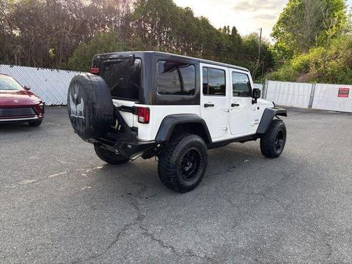 Bright White Clearcoat 2015 Jeep Wrangler Unlimited Sport