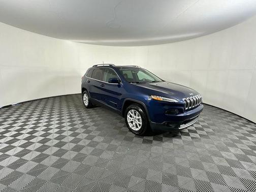 Patriot Blue Pearlcoat 2018 Jeep Cherokee Latitude Plus