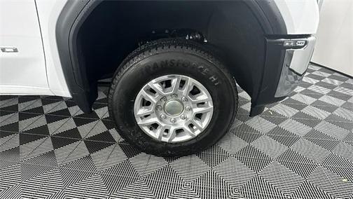 2025 GMC Sierra 2500 SLE