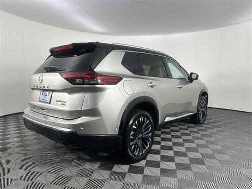 2025 Nissan Rogue Platinum