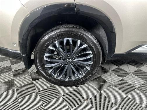 2025 Nissan Rogue Platinum