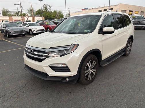White Diamond Pearl 2017 Honda Pilot EX-L