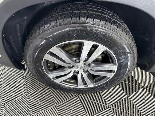 White Diamond Pearl 2017 Honda Pilot EX-L