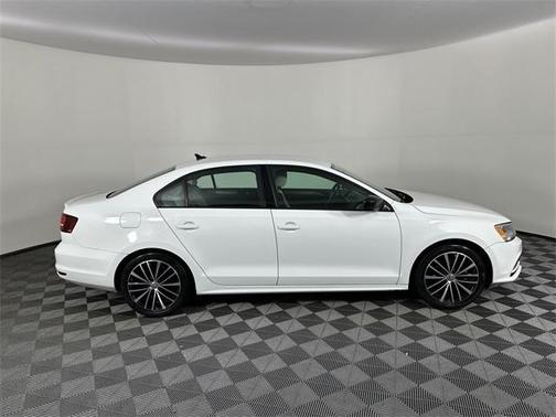 2016 Volkswagen Jetta 1.8T Sport