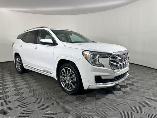 2023 GMC Terrain Denali