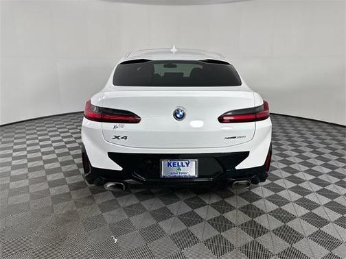 2023 BMW X4 xDrive30i