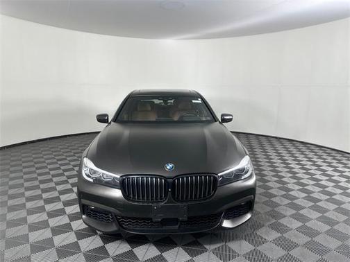 2018 BMW 740e xDrive iPerformance