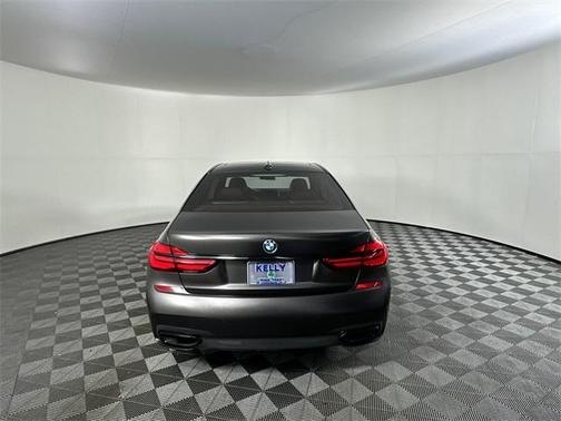 2018 BMW 740e xDrive iPerformance