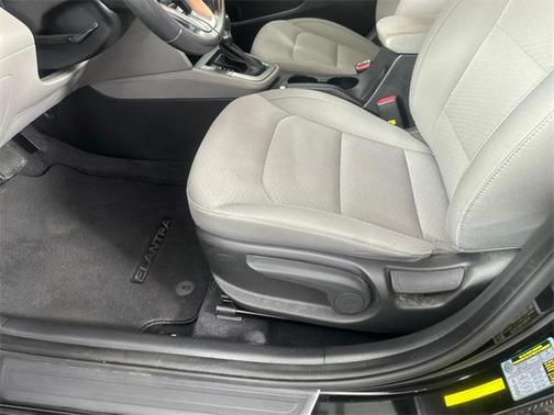 2019 Hyundai ELANTRA Value Edition
