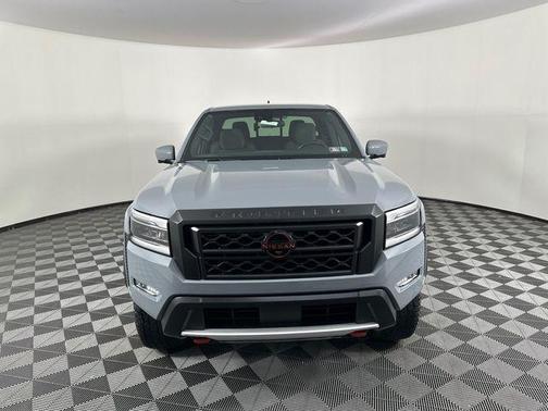 Boulder Gray Pearl 2023 Nissan Frontier PRO-4X