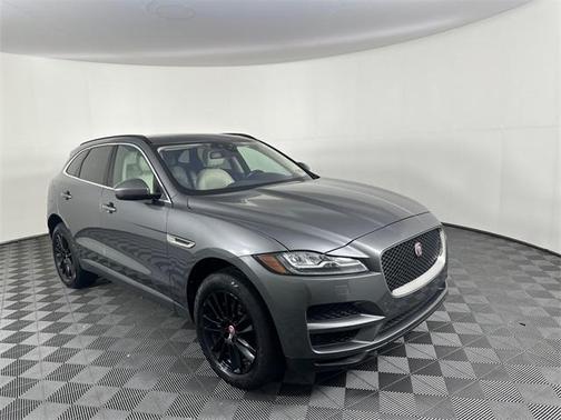 2017 Jaguar F-PACE 35t Prestige