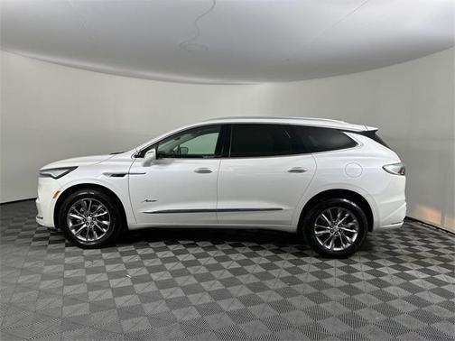 2022 Buick Enclave Avenir