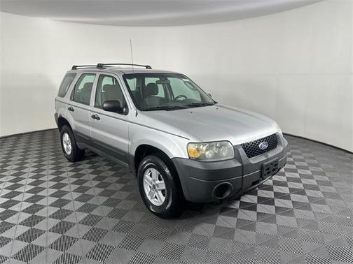 2005 Ford Escape XLS