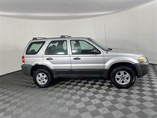 2005 Ford Escape XLS