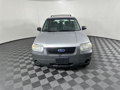 2005 Ford Escape XLS