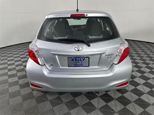 2013 Toyota Yaris LE