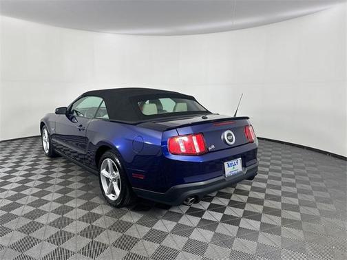 2011 Ford Mustang GT Premium