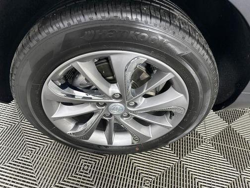 Moonstone Gray Metallic 2023 Buick Encore GX Essence