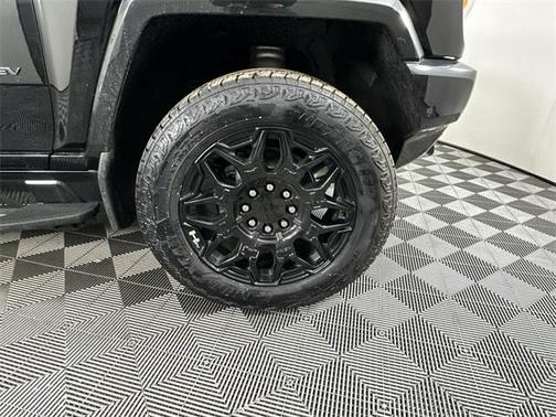 2025 GMC HUMMER EV SUV 2X