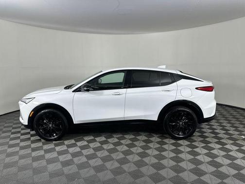 Summit White 2024 Buick Envista Sport Touring