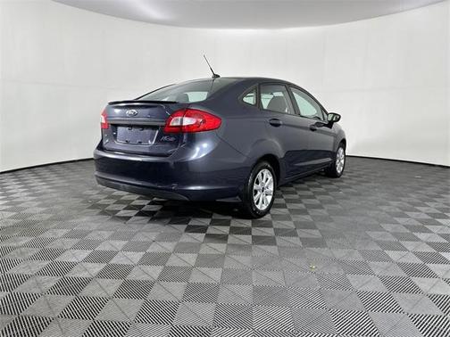2013 Ford Fiesta SE