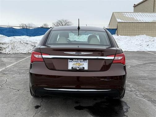 2013 Chrysler 200 Touring