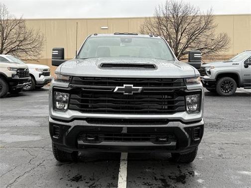 2026 Chevrolet Silverado 2500 Custom