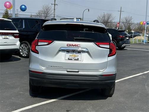 2022 GMC Terrain SLE