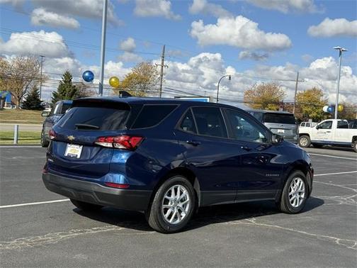 2023 Chevrolet Equinox LS