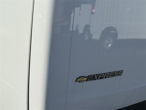 2025 Chevrolet Express 2500 Work Van