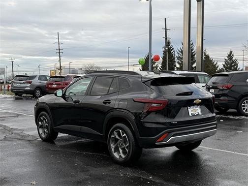 2024 Chevrolet Trax LT