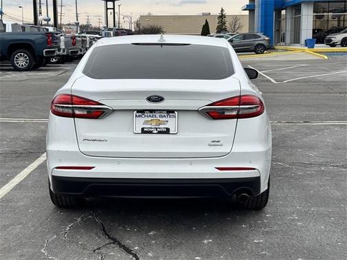 2020 Ford Fusion SE