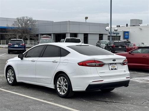 2020 Ford Fusion SE