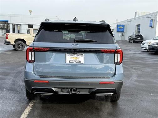 2025 Ford Explorer ST-Line