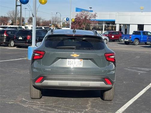 2025 Chevrolet Trax LT