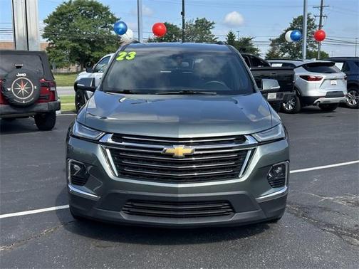 2023 Chevrolet Traverse LT Cloth