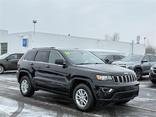 2019 Jeep Grand Cherokee Laredo E