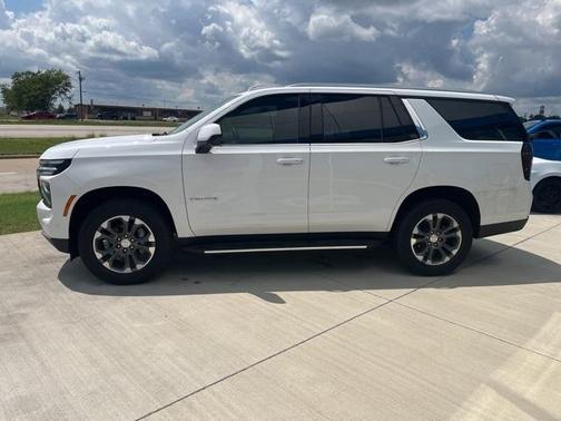 2025 Chevrolet Tahoe LS