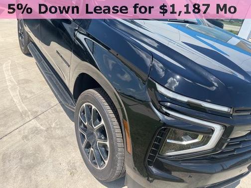 2025 Chevrolet Suburban RST