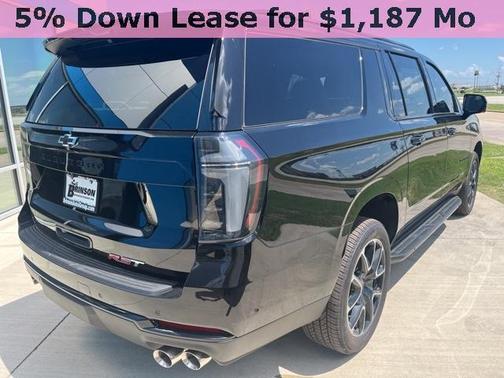 2025 Chevrolet Suburban RST