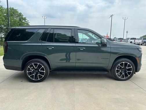 2025 Chevrolet Tahoe RST