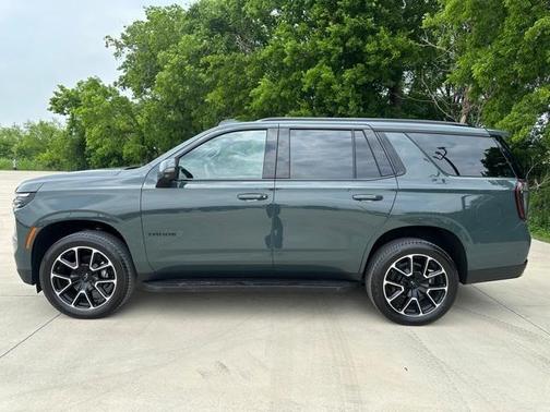 2025 Chevrolet Tahoe RST