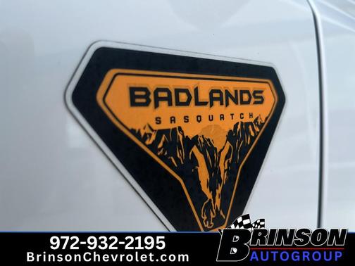 Oxford White 2022 Ford Bronco Badlands