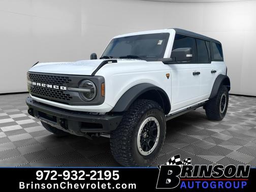 Oxford White 2022 Ford Bronco Badlands