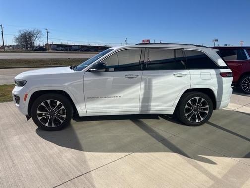 2023 Jeep Grand Cherokee Overland