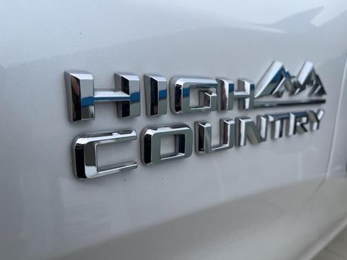 2022 Chevrolet Silverado 1500 High Country