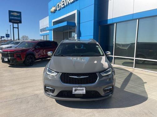 2022 Chrysler Pacifica Limited