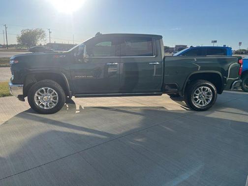 2025 Chevrolet Silverado 2500 LTZ